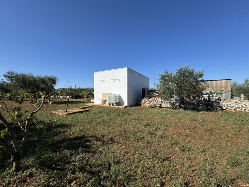 Piccolo Fabbricato in Pietra, ideale per villeggiatura